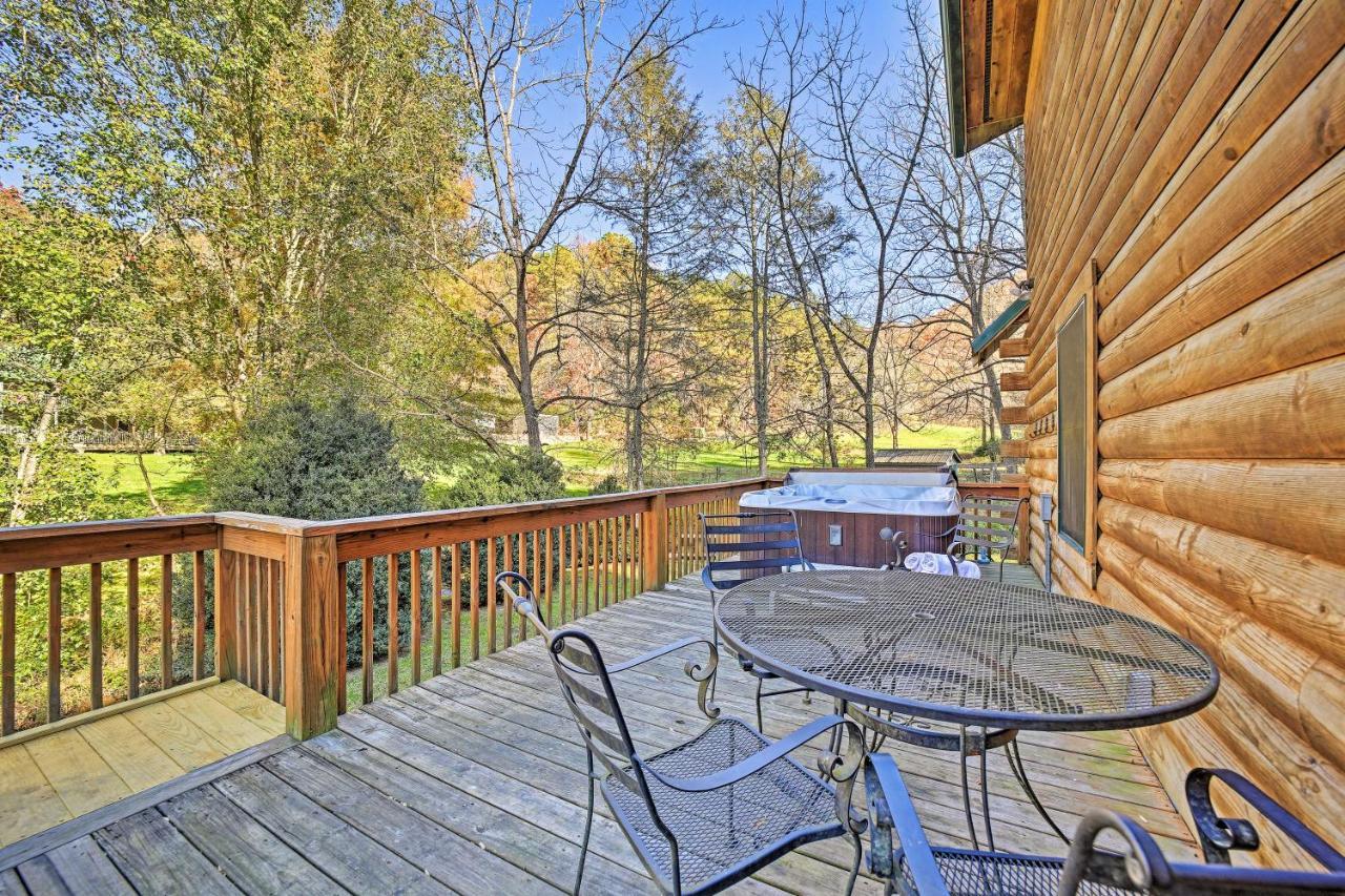 Villa Creekside Bryson City Cabin With Private Hot Tub Exterior foto